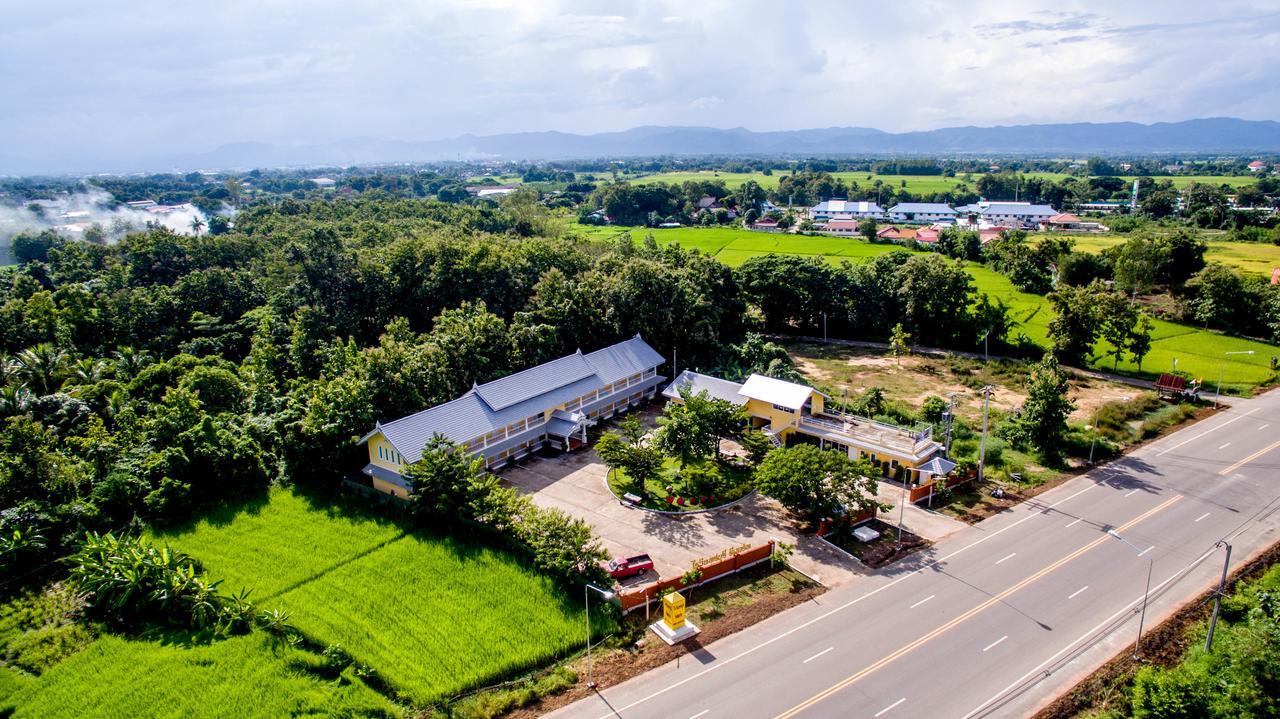 Raiwin Buri Resort Phrae Extérieur photo